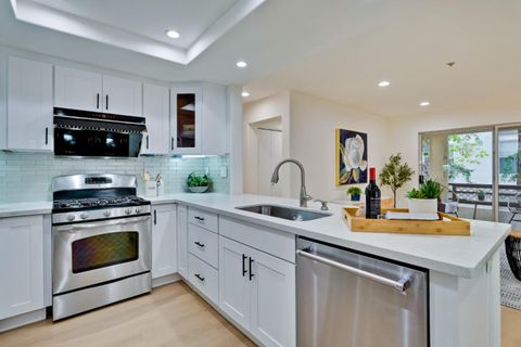 Tiny photo for 426 Galleria Drive #UNIT 8, SAN JOSE, CA 95134 (MLS # ML82029687)