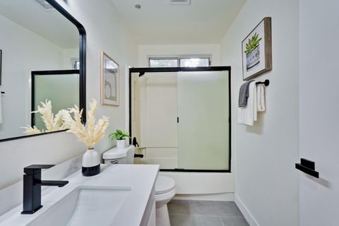 Tiny photo for 426 Galleria Drive #UNIT 8, SAN JOSE, CA 95134 (MLS # ML82029687)