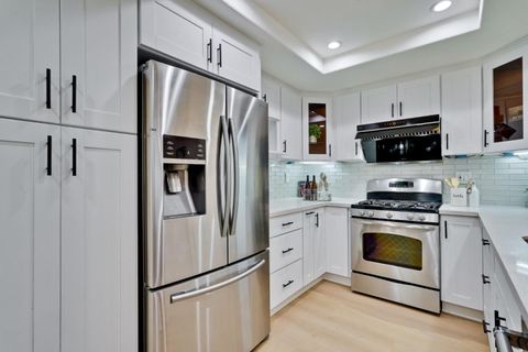 Tiny photo for 426 Galleria Drive #UNIT 8, SAN JOSE, CA 95134 (MLS # ML82029687)