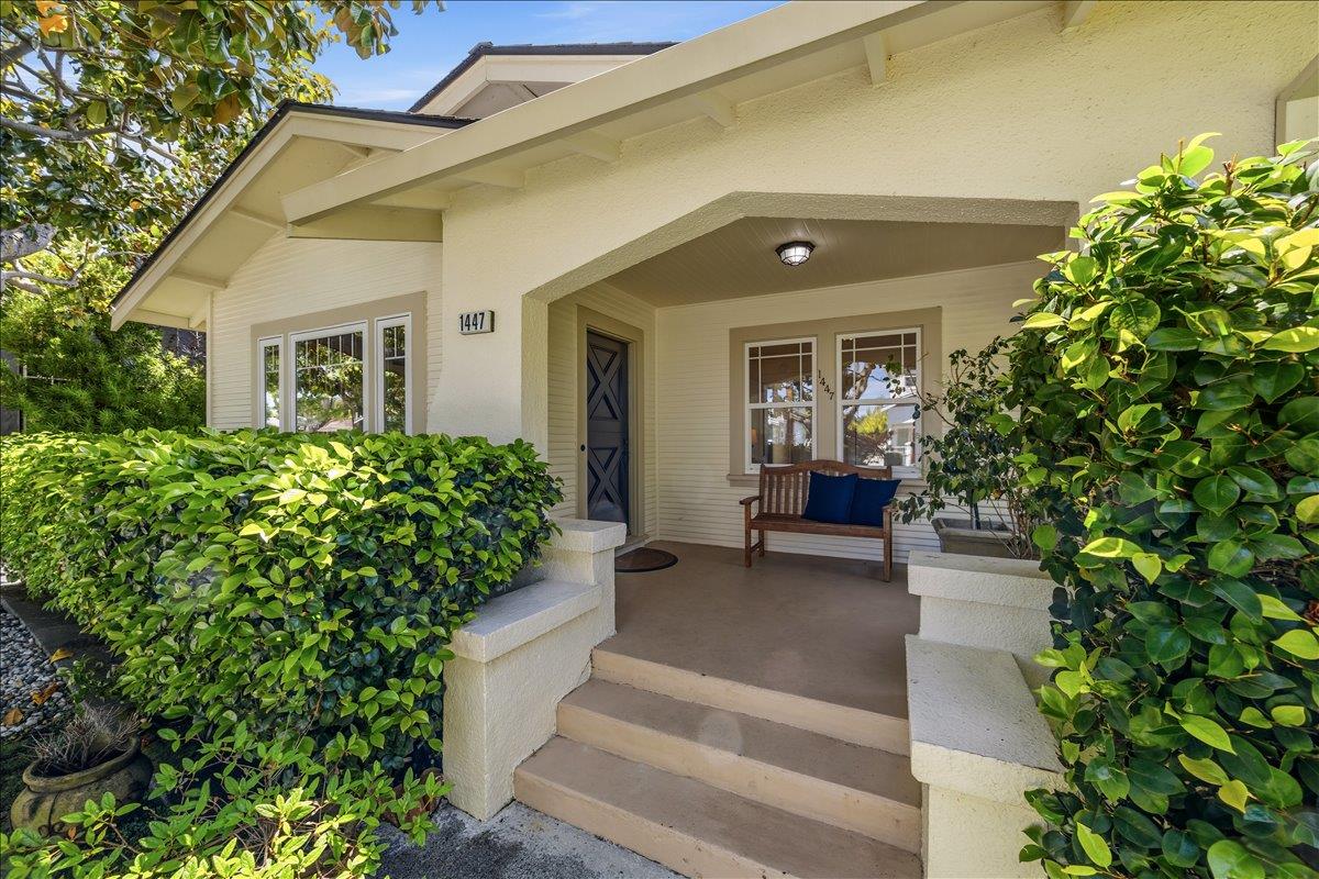 1447 Laguna Avenue