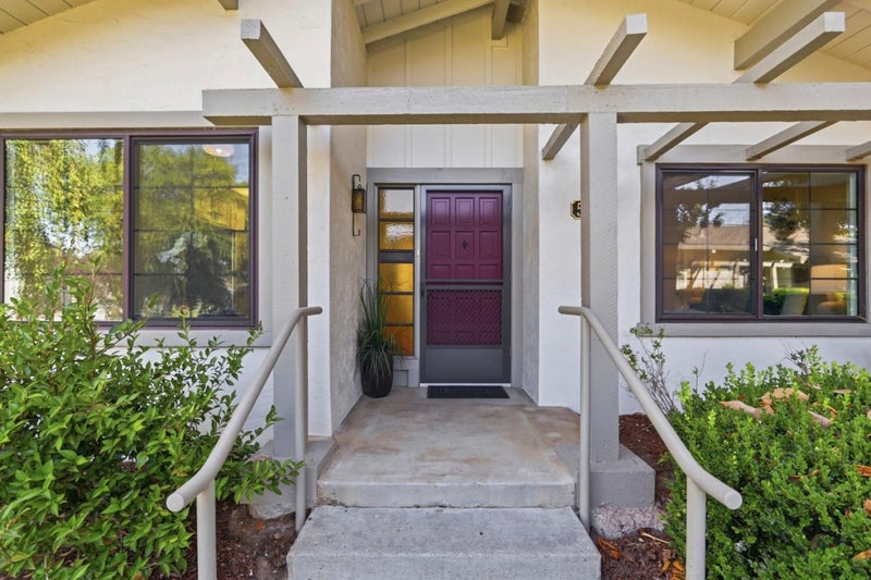 5561 Cribari Circle