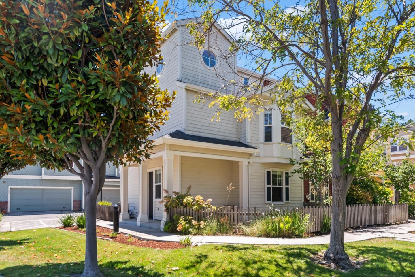 585 Amherst Terrace