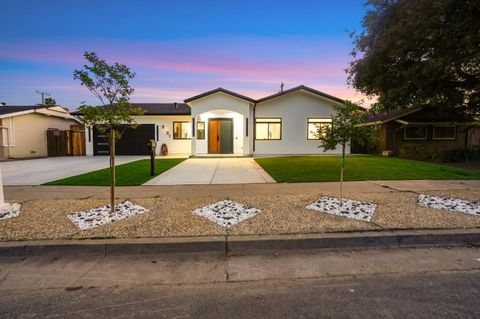 Photo of 5559 Marquette Drive, San Jose, CA 95118 (MLS # ML82044937)