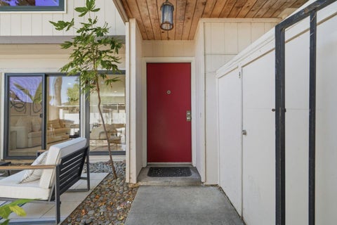 Photo of 715 Quetta Avenue #E, Sunnyvale, CA 94087 (MLS # ML82058001)