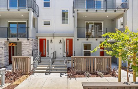 Photo of 785 Wisteria Court, SAN JOSE, CA 95117 (MLS # ML82031110)