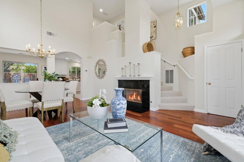 386 Pismo Terrace