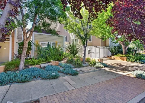 550 Ortega Avenue Unit A107, Mountain View, CA 94040 - #: ML82001886