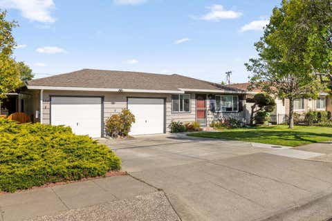Photo of 228 Union Avenue, LOS GATOS, CA 95032 (MLS # ML82027892)