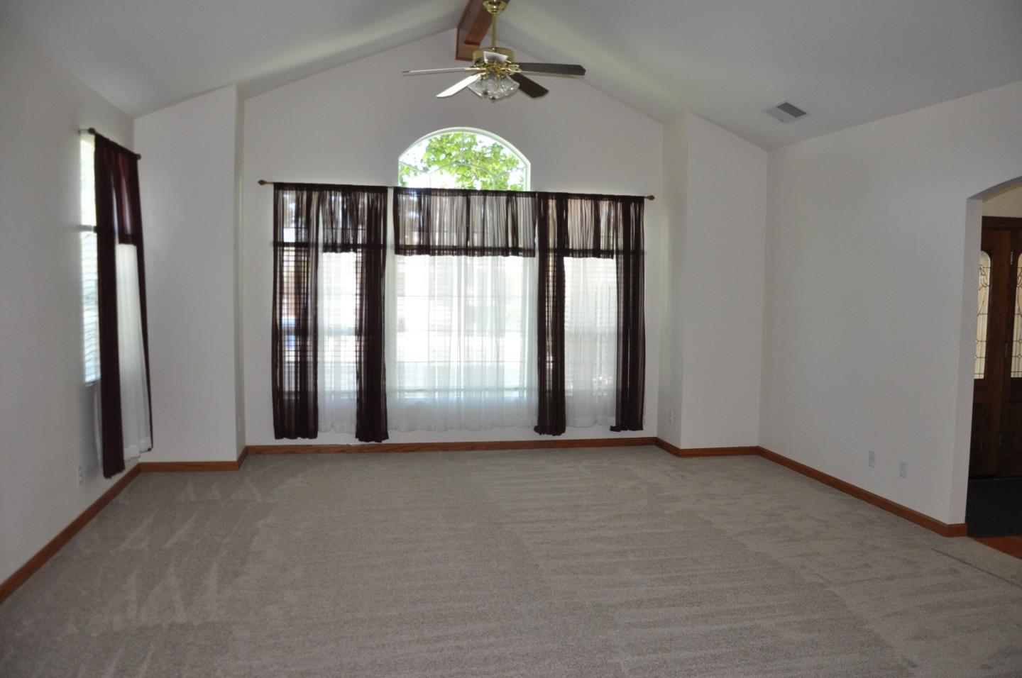 541 Leisure Court