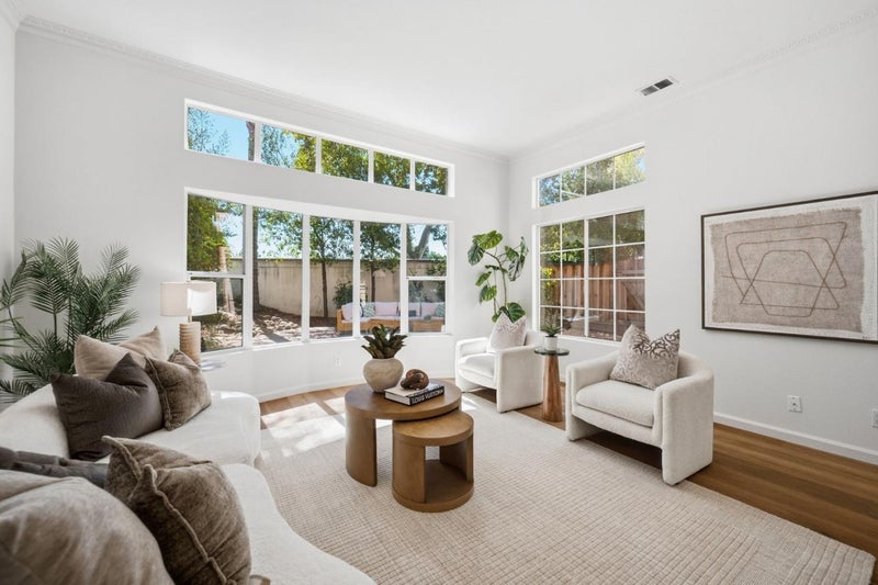 2112 Vizcaya Way