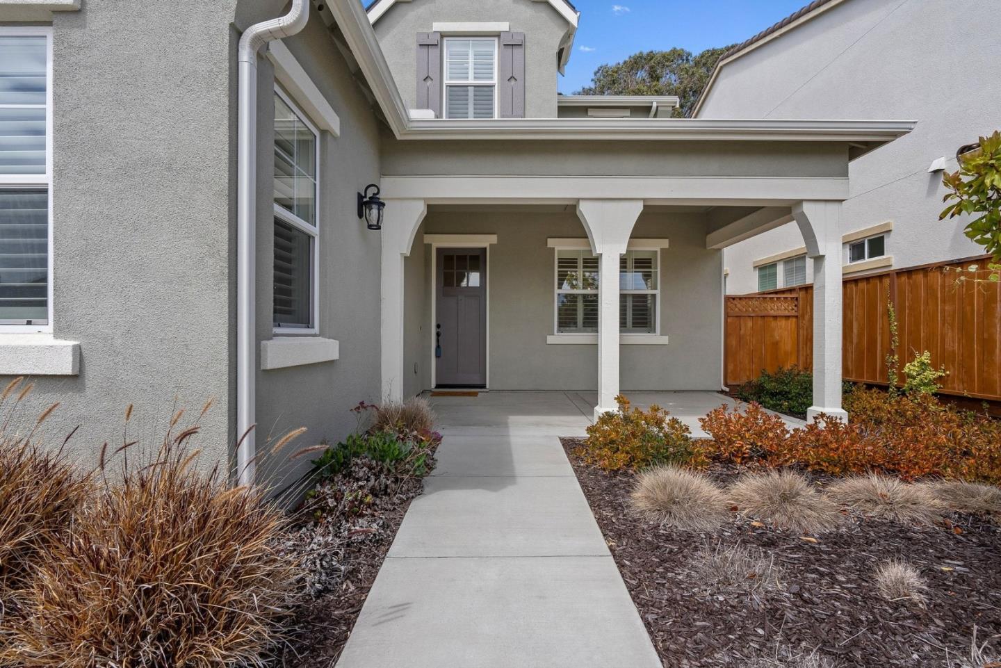 445 Russell Way