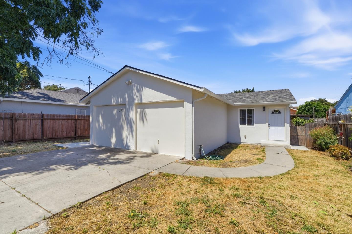 2369 Oakwood Drive