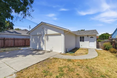 2369 Oakwood Drive, East Palo Alto, CA 94303 - #: ML82051550