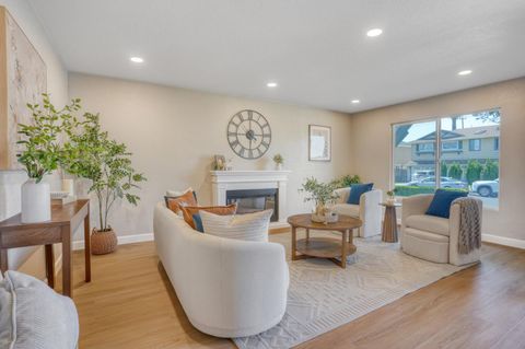 Photo of 2747 Donovan Avenue, Santa Clara, CA 95051 (MLS # ML82042165)