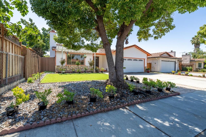 3284 Faith Court