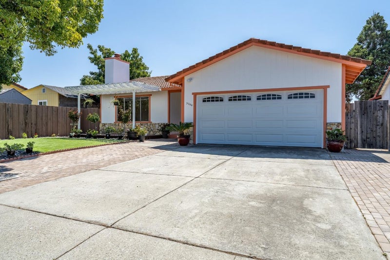 3284 Faith Court