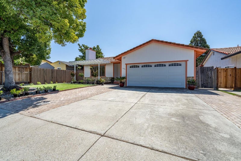 3284 Faith Court