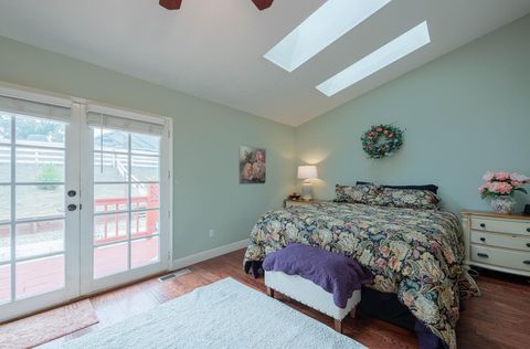 Tiny photo for 9891 Equestrian Place, Salinas, CA 93907 (MLS # ML82036725)