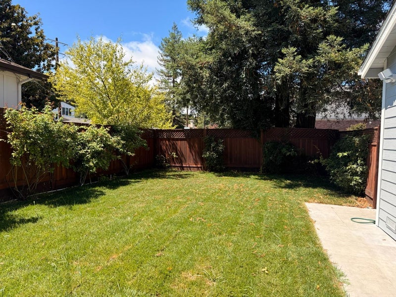 2121 Valparaiso Avenue