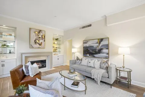555 Byron Street Unit 104, Palo Alto, CA 94301 - #: ML81998276