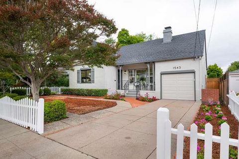Photo of 1543 Kalmia ST, SAN MATEO, CA 94402 (MLS # ML82046219)