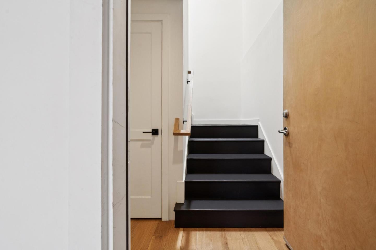 1515 Van Dyke Avenue