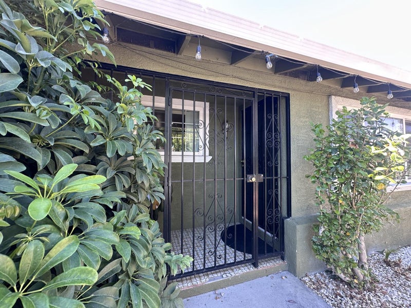 2483 Ocala Avenue