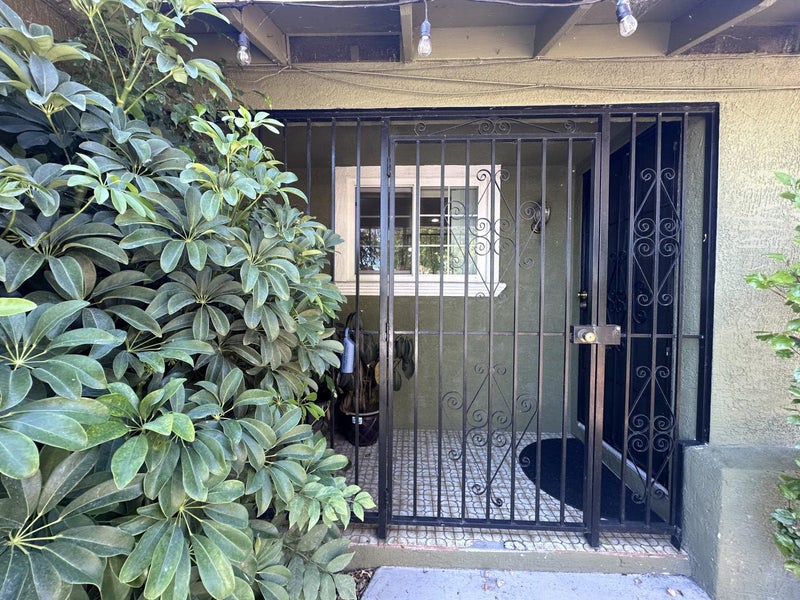 2483 Ocala Avenue