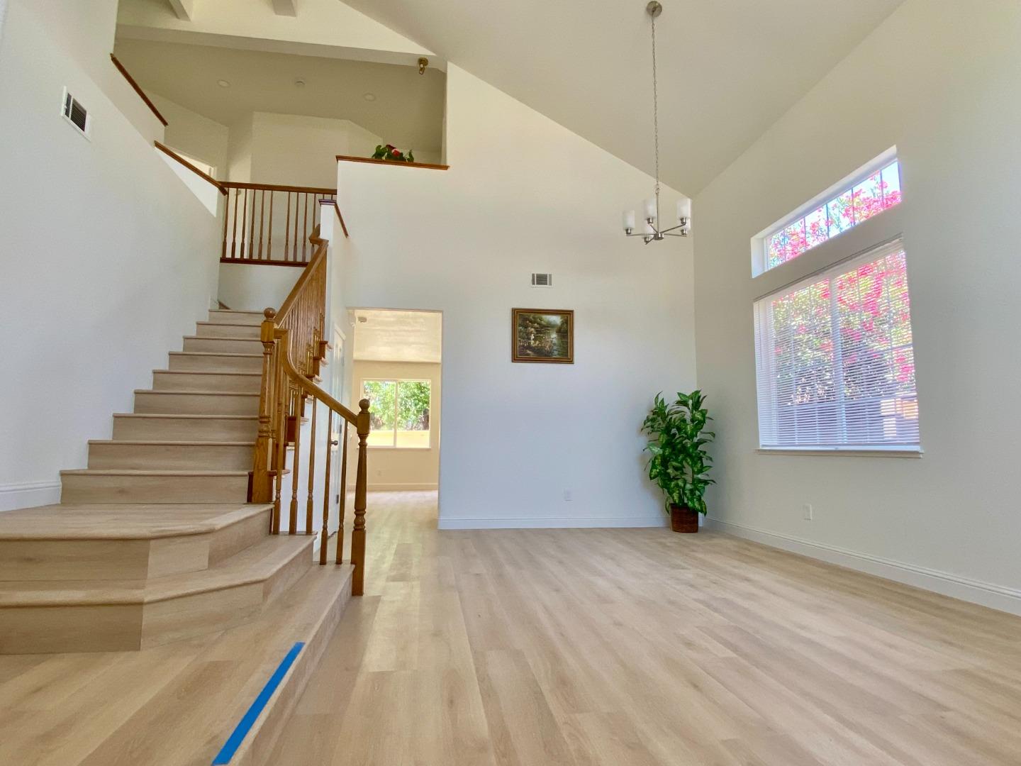 1912 Medicine Mountain Court