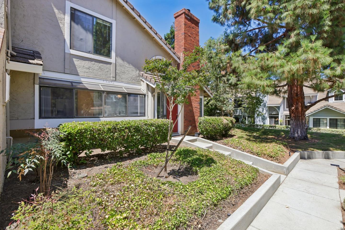 2843 Buena Knoll Court