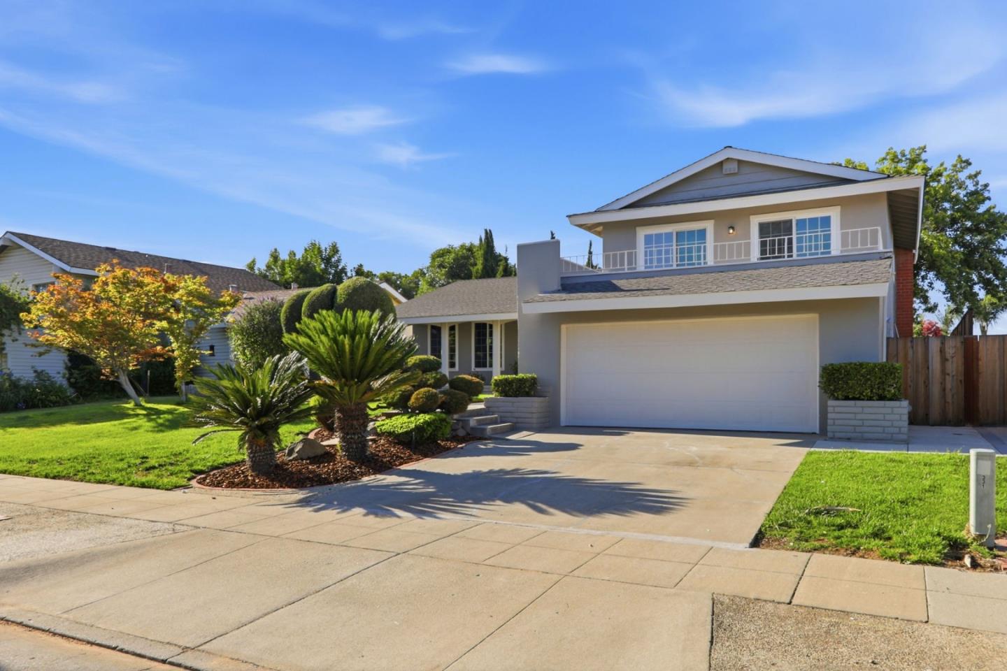 331 Avenida Nogales
