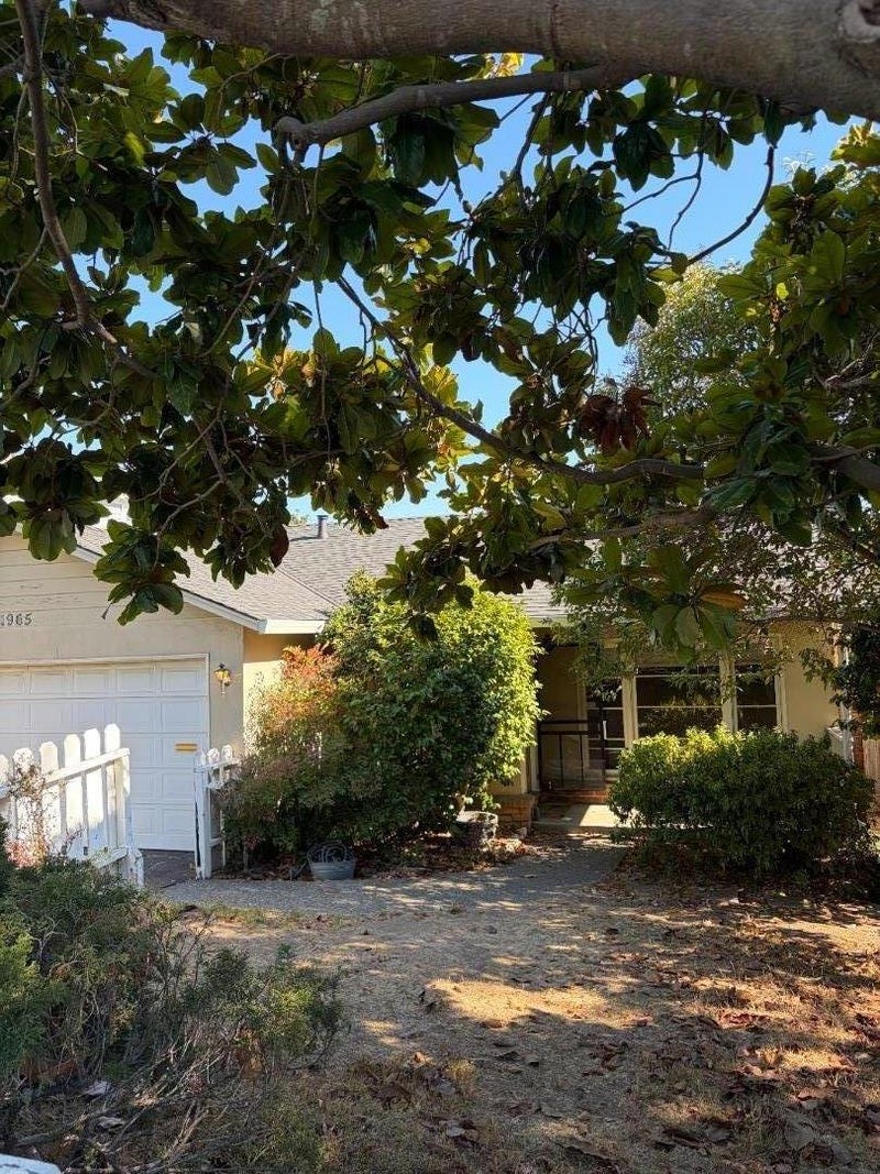 1965 Belle Avenue