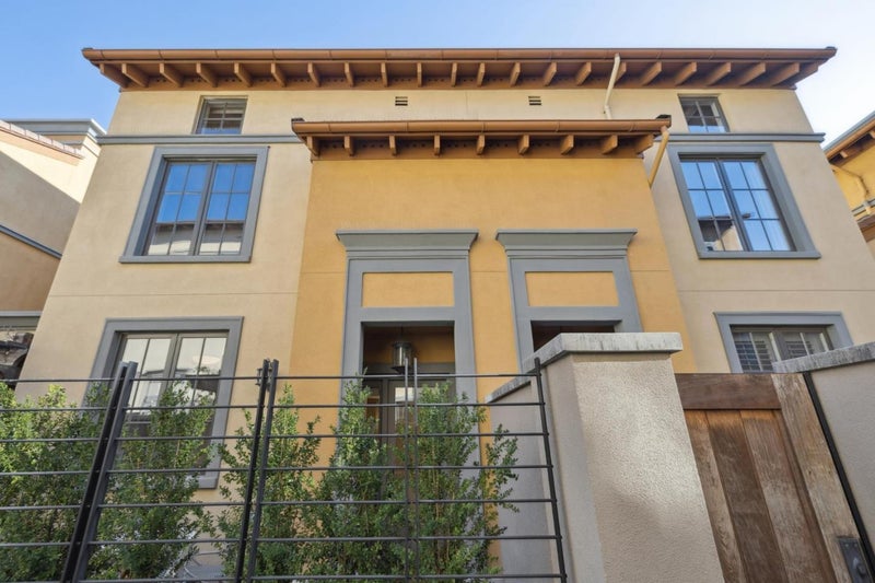 356 Santana Row 320