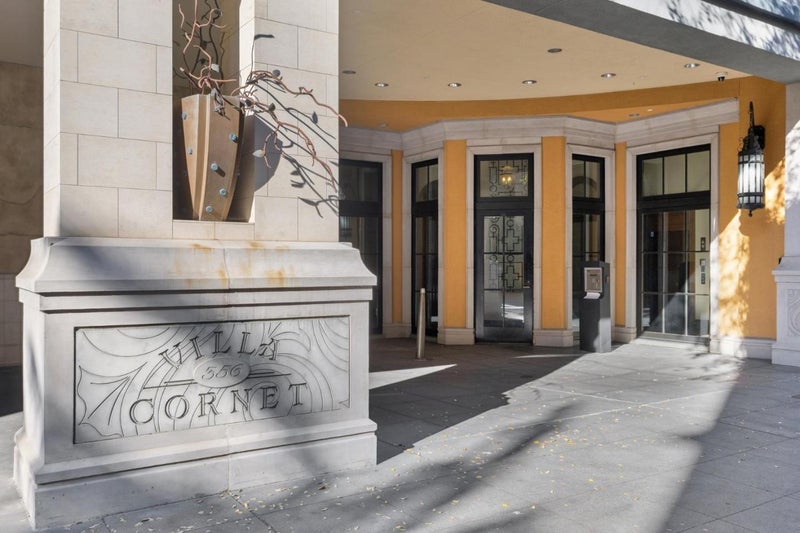 356 Santana Row 320