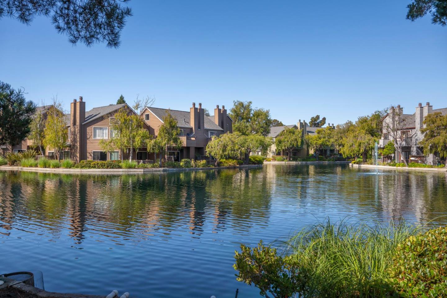1139 Shoreline Drive