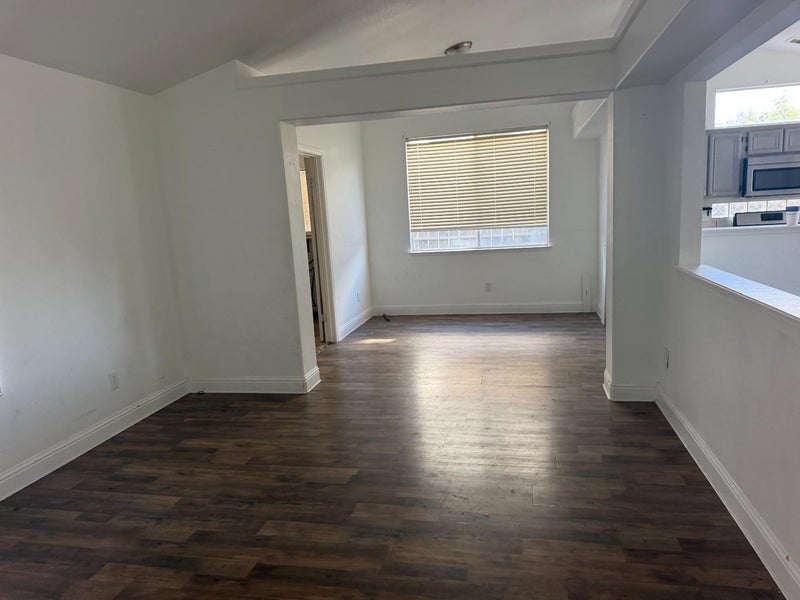1042 William Moss Boulevard
