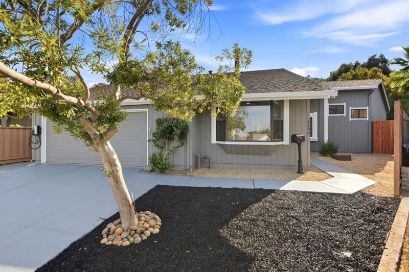 6196 Rocky Glen Court