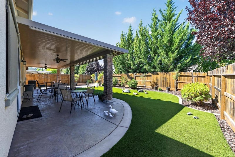 2878 Fantail Lane
