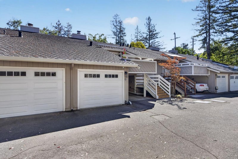 175 Villa Avenue
