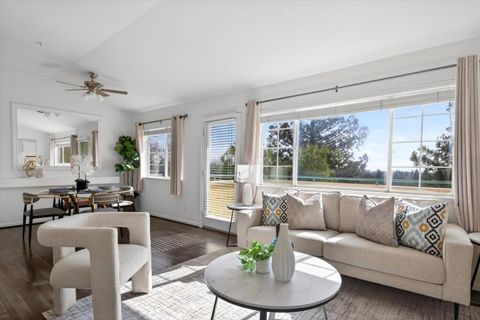 Photo of 121 Skyline Drive, SAN RAMON, CA 94583 (MLS # ML82030984)