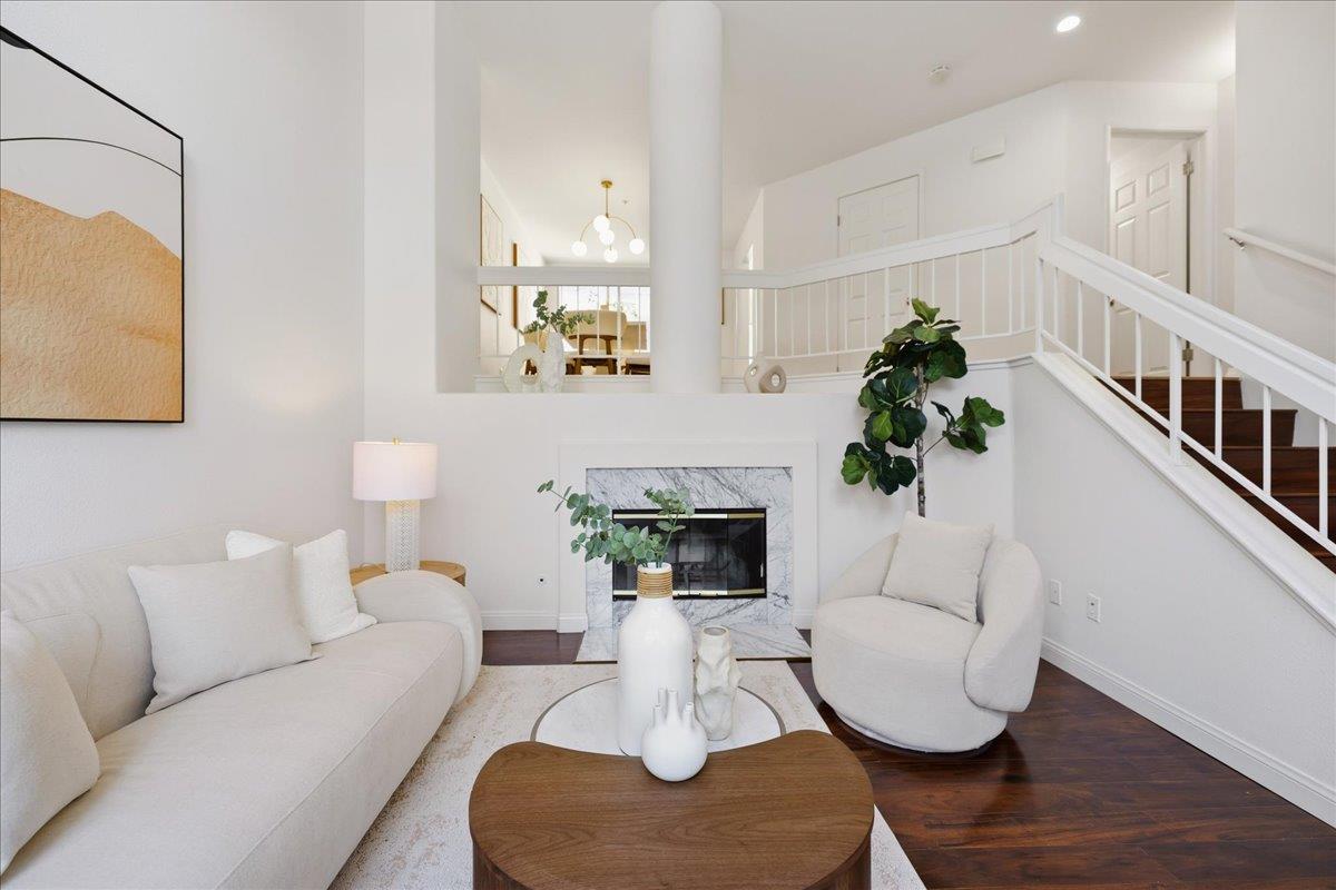 410 Galleria Drive 6