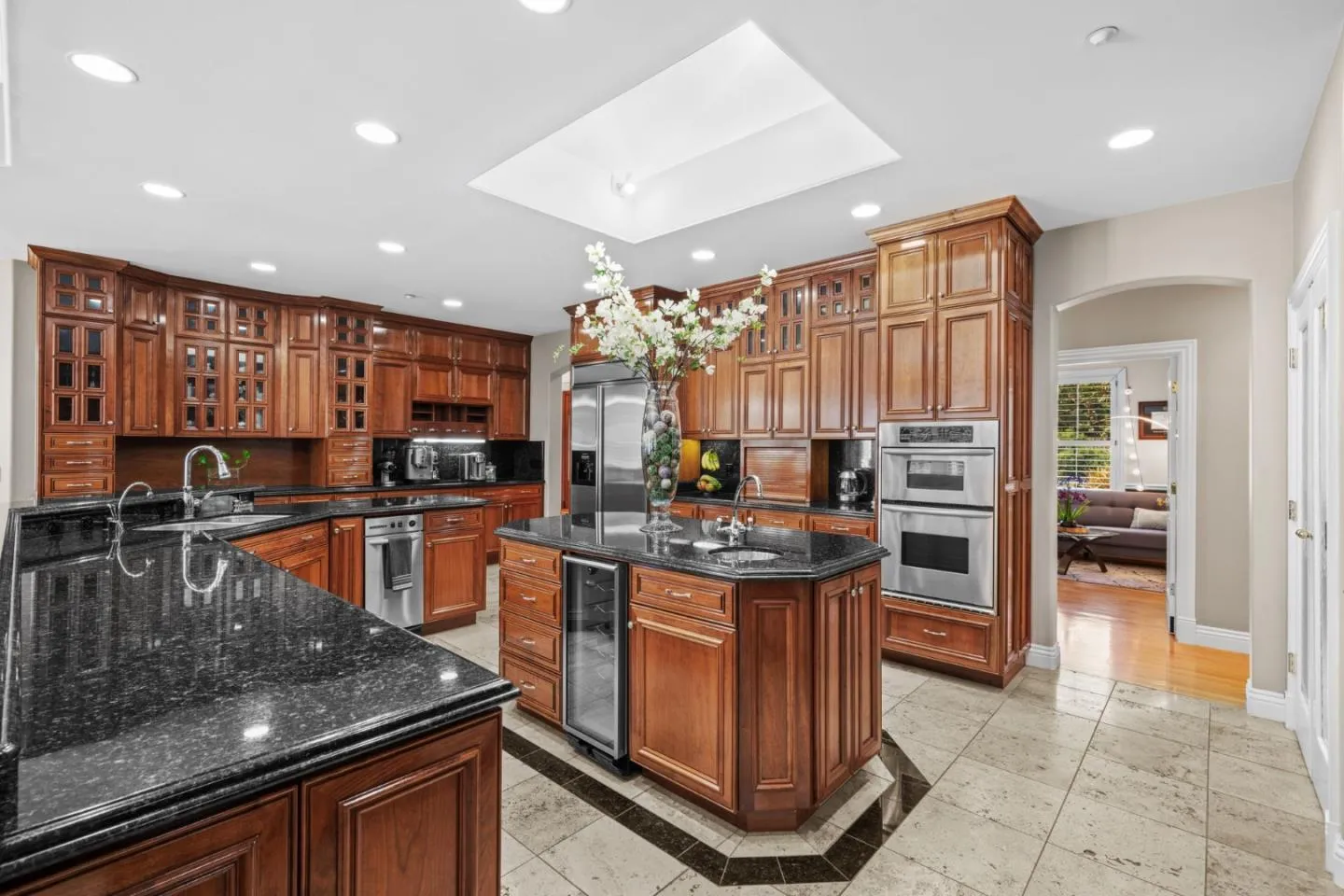 Gilroy, California 95020, United States, 4 Bedrooms Bedrooms, ,4 BathroomsBathrooms,Residential,Active,5023