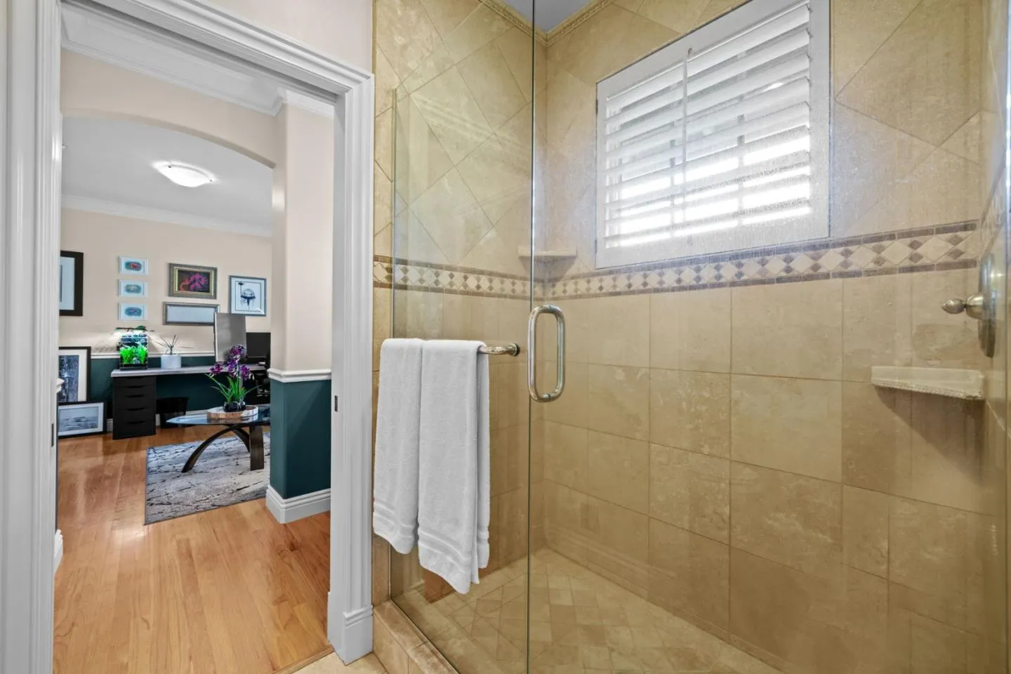 Gilroy, California 95020, United States, 4 Bedrooms Bedrooms, ,4 BathroomsBathrooms,Residential,Active,5023