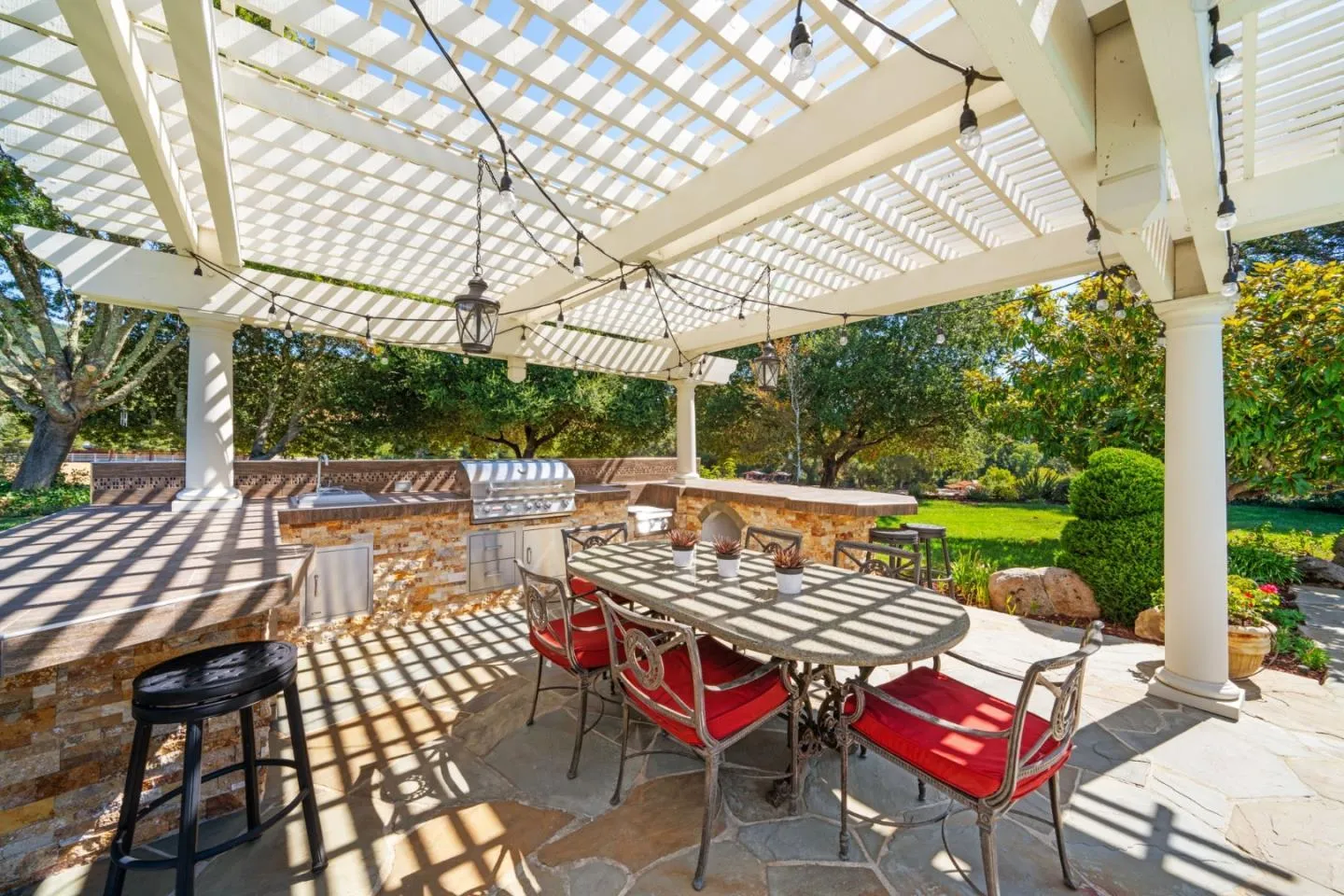 Gilroy, California 95020, United States, 4 Bedrooms Bedrooms, ,4 BathroomsBathrooms,Residential,Active,5023