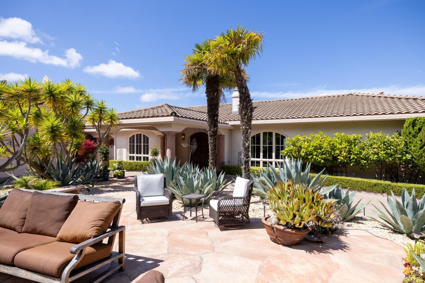 25548 Paseo De Cumbre