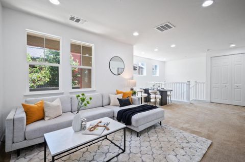 Photo of 1368 Neleigh Place, SAN JOSE, CA 95131 (MLS # ML82025658)