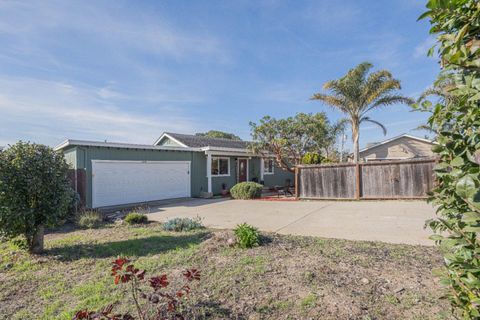 Photo of 3256 Vista Del Camino Circle, MARINA, CA 93933 (MLS # ML82029717)