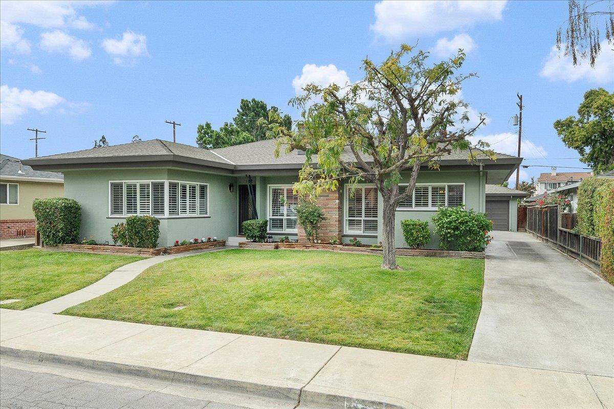 952 Fairfield Avenue