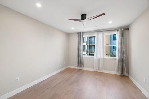 Tiny photo for 45009 Challenge Common #301, FREMONT, CA 94538 (MLS # ML82022816)