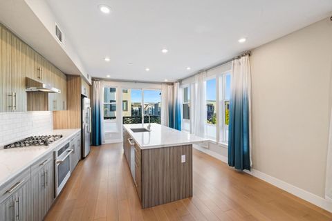 Tiny photo for 45009 Challenge Common #301, FREMONT, CA 94538 (MLS # ML82022816)